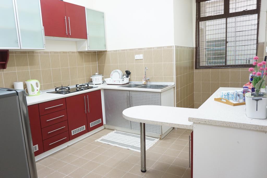 Warisan Indah Homestay Klia 1 Melayu Sahaja 세팡 외부 사진